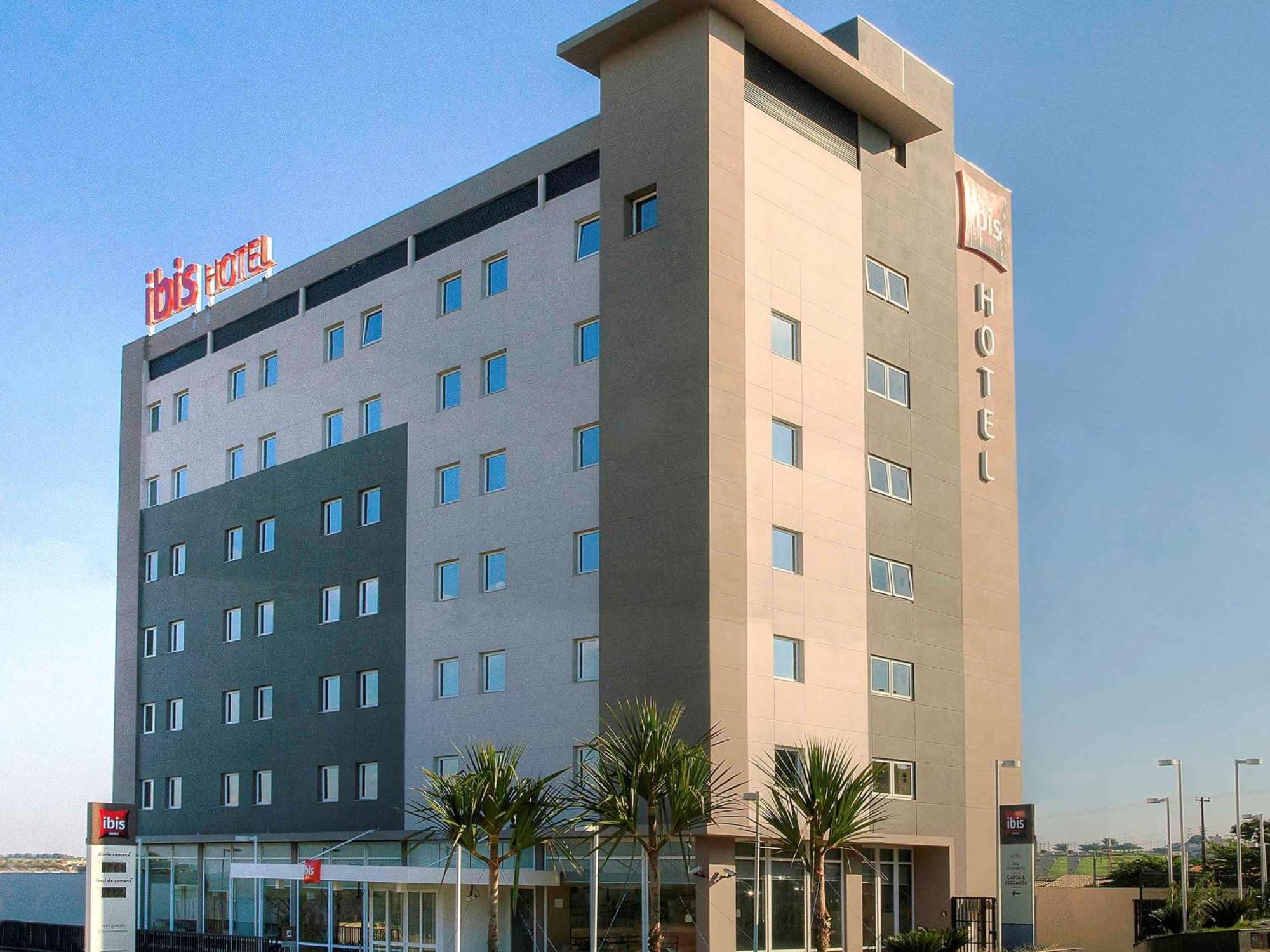 Ibis Ourinhos Hotel Exterior foto