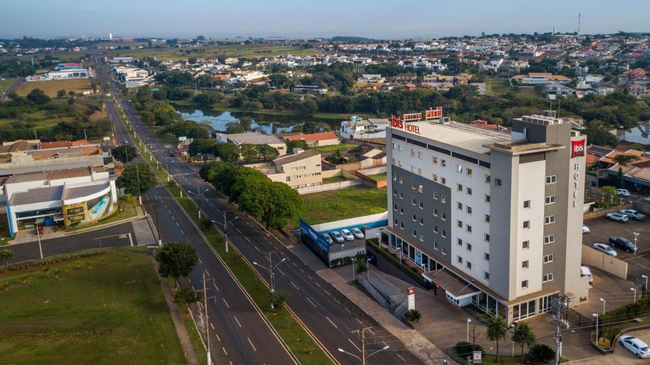 Ibis Ourinhos Hotel Exterior foto
